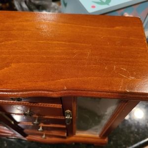 Beautiful wood jewelry box.